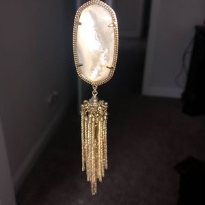 Kendra Scott necklace